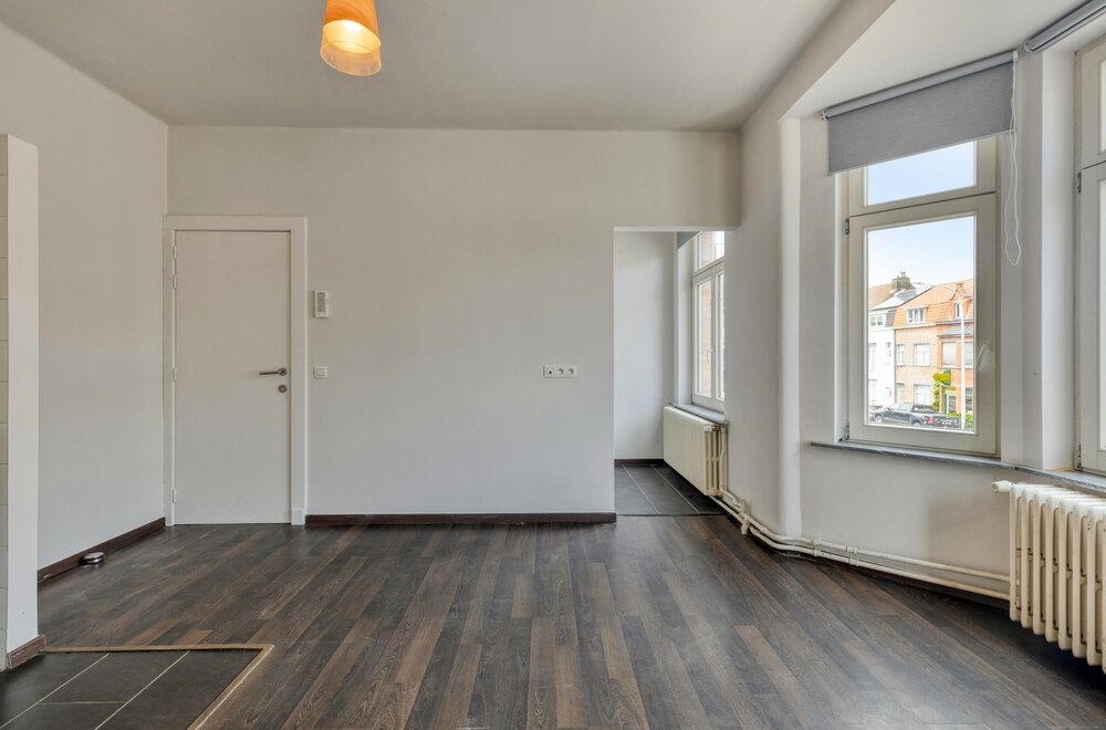 opbrengsteneigendom-op-centrale-locatie-te-sint-andries-014.jpg