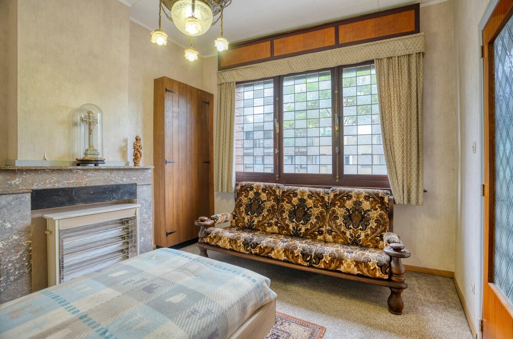 te-renoveren-huis-met-3-slaapkamers-en-tuin-te-koop-in-hoboken004.jpg