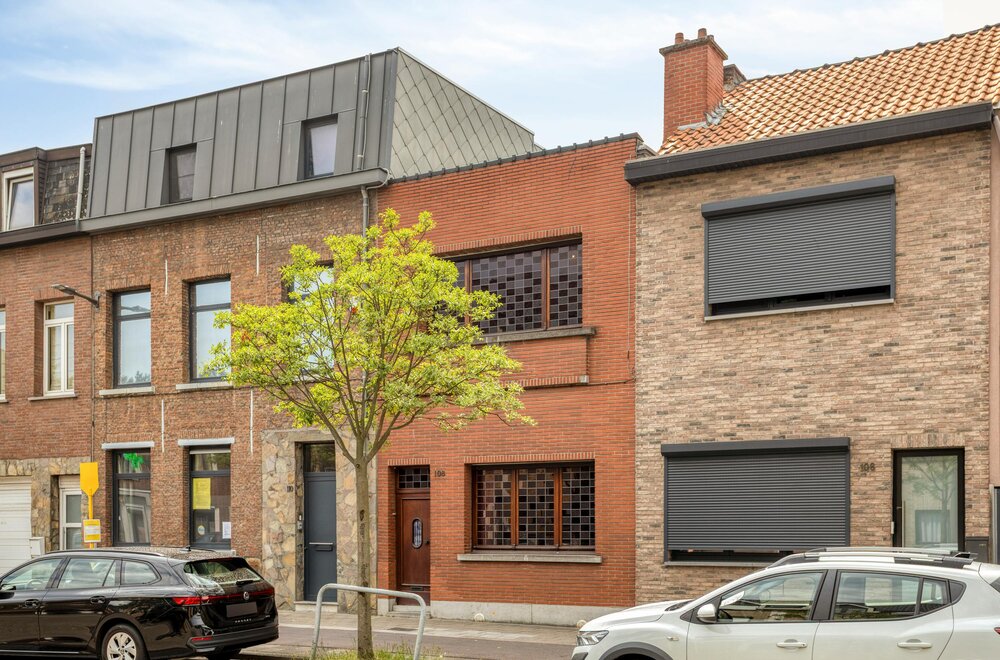 te-renoveren-huis-met-3-slaapkamers-en-tuin-te-koop-in-hoboken016.jpg