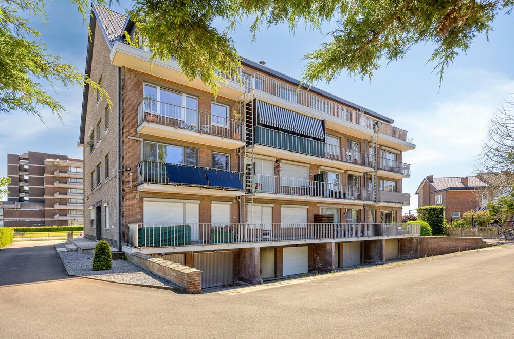 instapklaar-appartement-met-garagebox-op-toplocatie-in-hasselt011.jpg