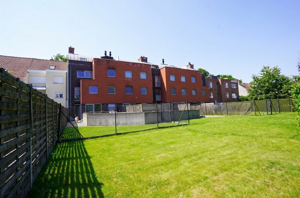 instapklaar-appartement-met-terras-en-staanplaats-004.jpg