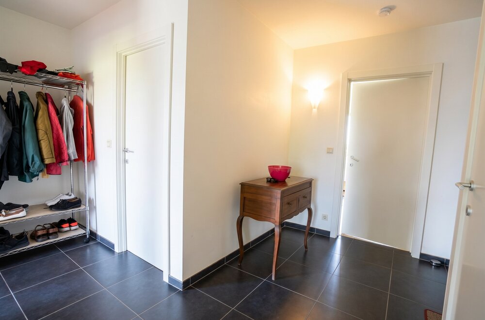 instapklaar-appartement-met-terras-en-staanplaats-005.jpg