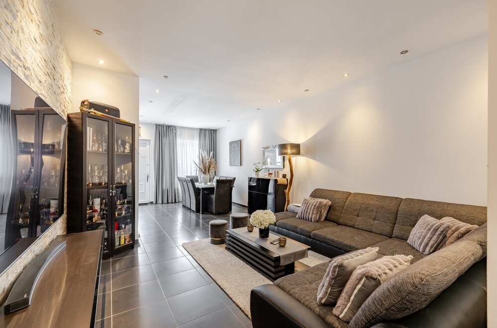 prachtig-gerenoveerde-woning-met-3-slks-en-tuin-004.jpg