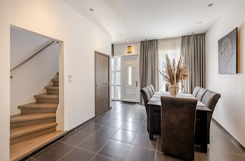 prachtig-gerenoveerde-woning-met-3-slks-en-tuin-006.jpg