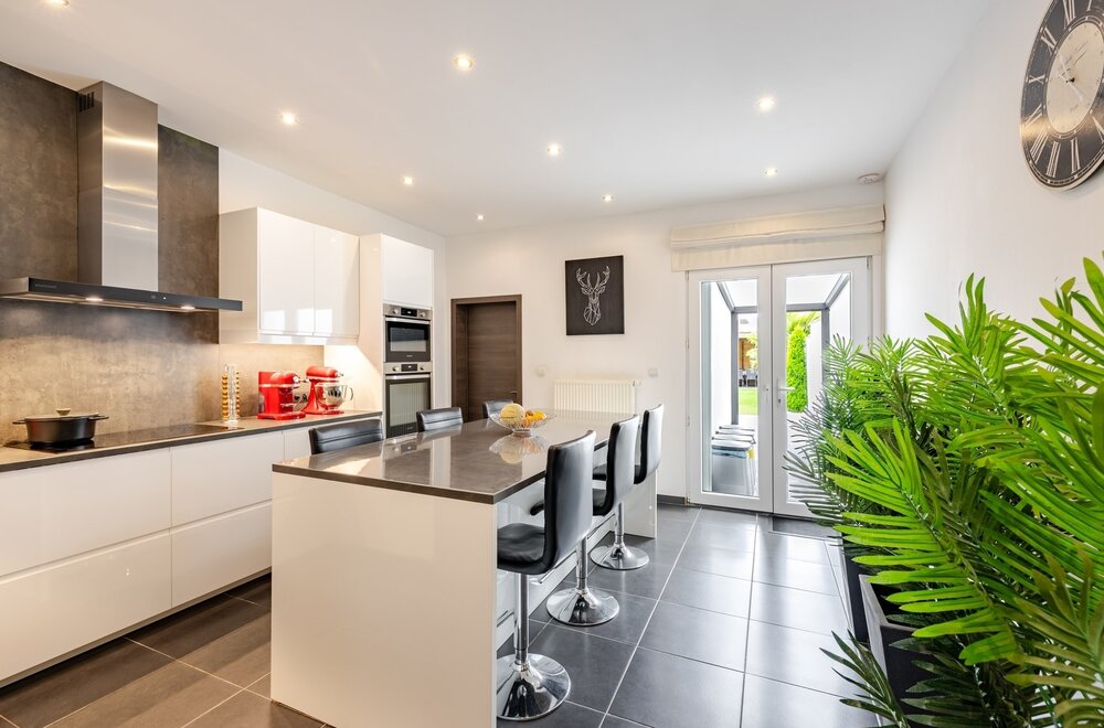 prachtig-gerenoveerde-woning-met-3-slks-en-tuin-007.jpg