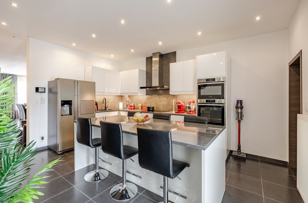 prachtig-gerenoveerde-woning-met-3-slks-en-tuin-008.jpg