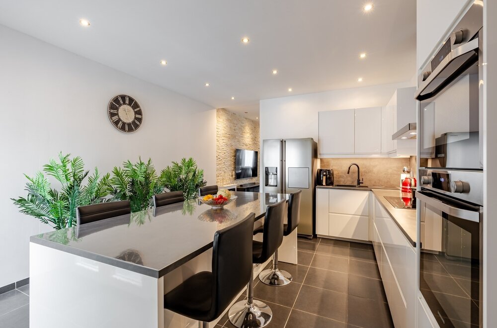 prachtig-gerenoveerde-woning-met-3-slks-en-tuin-009.jpg