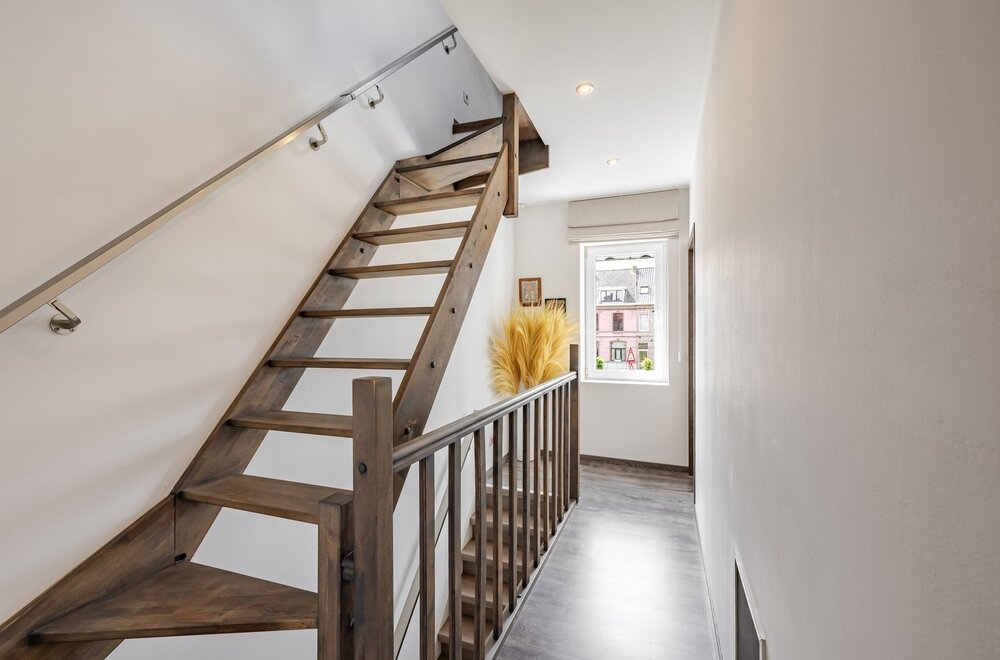 prachtig-gerenoveerde-woning-met-3-slks-en-tuin-016.jpg