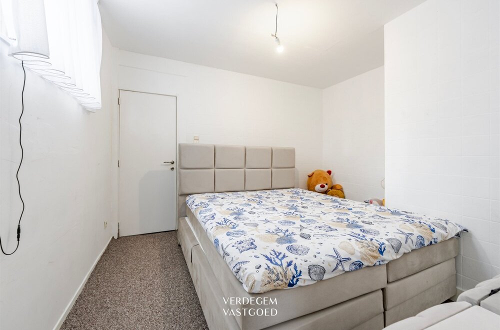 opbrengsteigendom-met-4-appartementen-verder-af-te-werken008.jpg