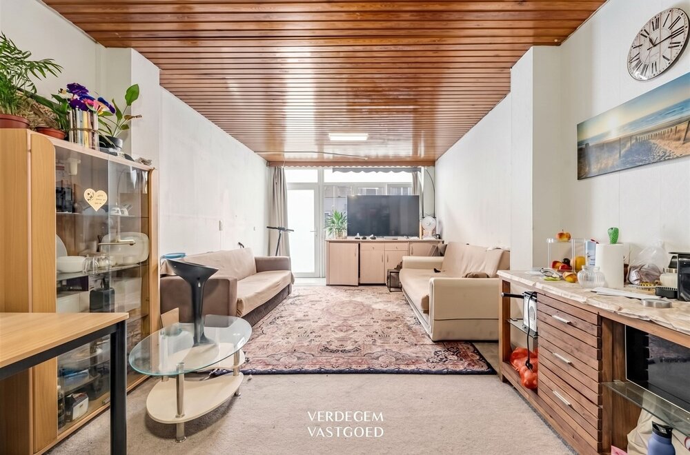 opbrengsteigendom-met-4-appartementen-verder-af-te-werken016.jpg