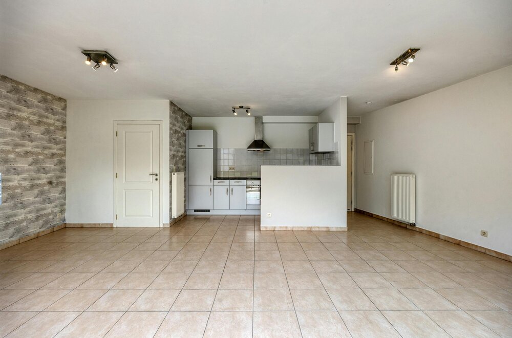 ruim-duplexappartement-met-garage-op-toplocatie-in-strombeek-bever005.jpg