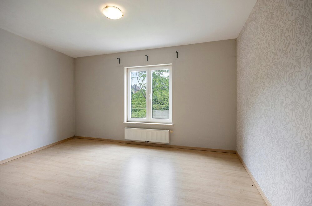 ruim-duplexappartement-met-garage-op-toplocatie-in-strombeek-bever008.jpg