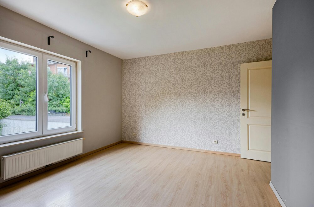 ruim-duplexappartement-met-garage-op-toplocatie-in-strombeek-bever009.jpg