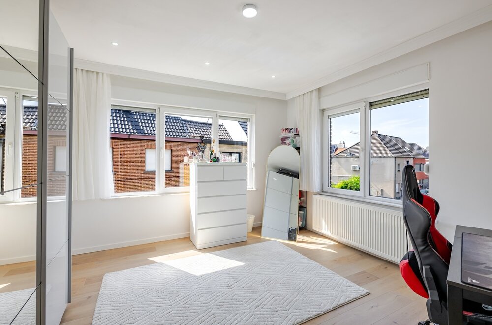top-gerenoveerde-woning-met-3-slks-op-gunstige-ligging018.jpg
