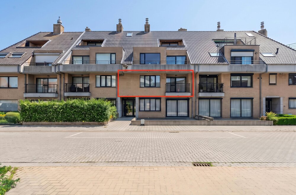 rustig-gelegen-2-slaapkamer-appartement-met-ruime-terrassen001.jpg