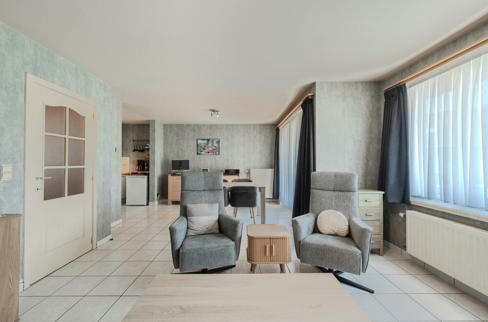 rustig-gelegen-2-slaapkamer-appartement-met-ruime-terrassen003.jpg