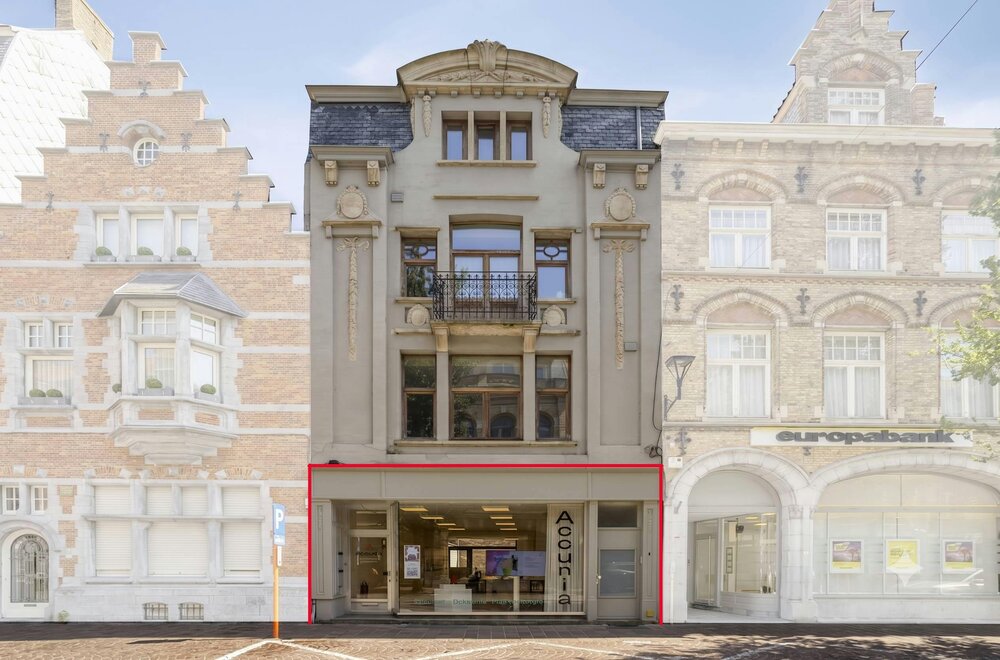handelspand-kantoorruimte-te-koop-op-toplocatie-in-ieper001.jpg