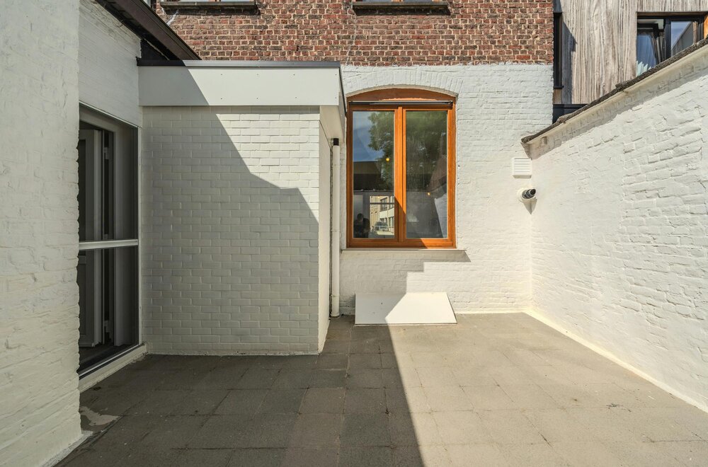 totaal-gerenoveerd-huis-te-koop-in-hartje-ieper003.jpg