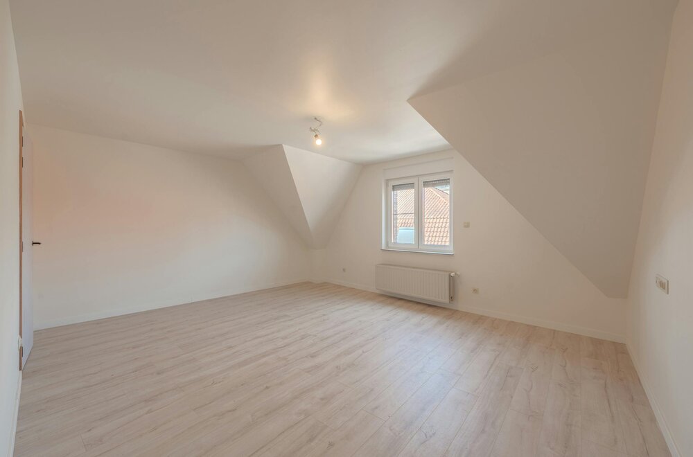 totaal-gerenoveerd-huis-te-koop-in-hartje-ieper022.jpg