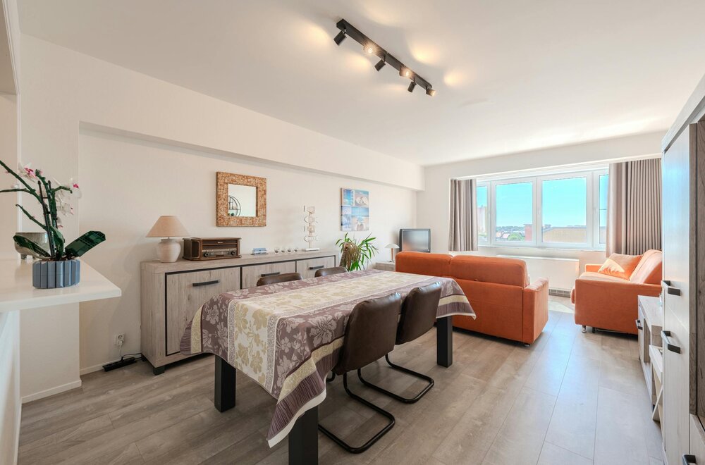 gerenoveerd-appartement-vlakbij-de-zeedijk-te-middelkerke-001.jpg