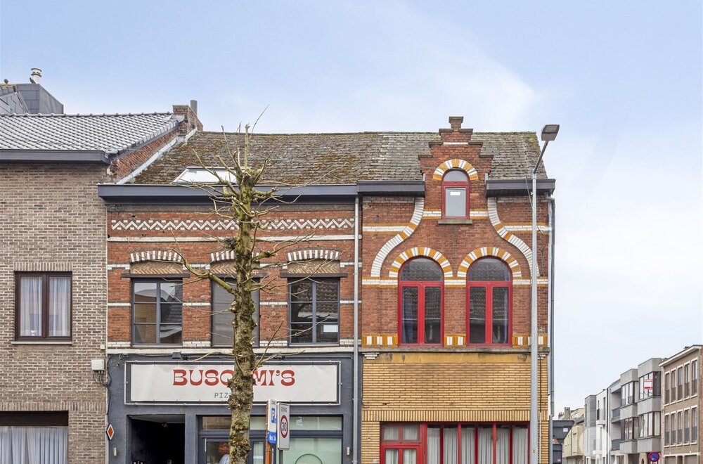 interessante-opbrengsteigendom-met-drie-appartementen002.jpg