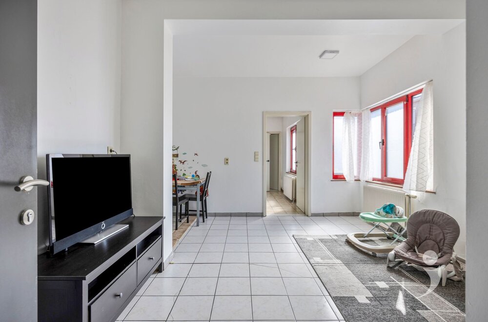 interessante-opbrengsteigendom-met-drie-appartementen004.jpg