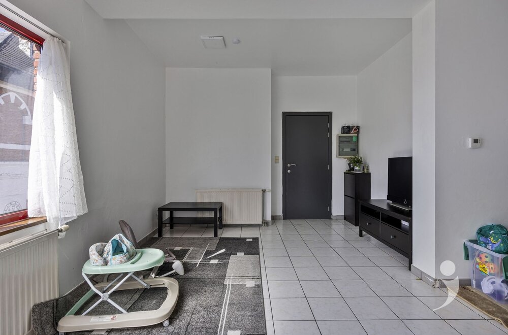 interessante-opbrengsteigendom-met-drie-appartementen006.jpg