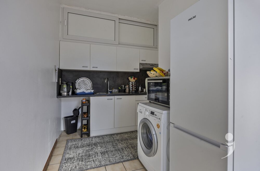 interessante-opbrengsteigendom-met-drie-appartementen011.jpg