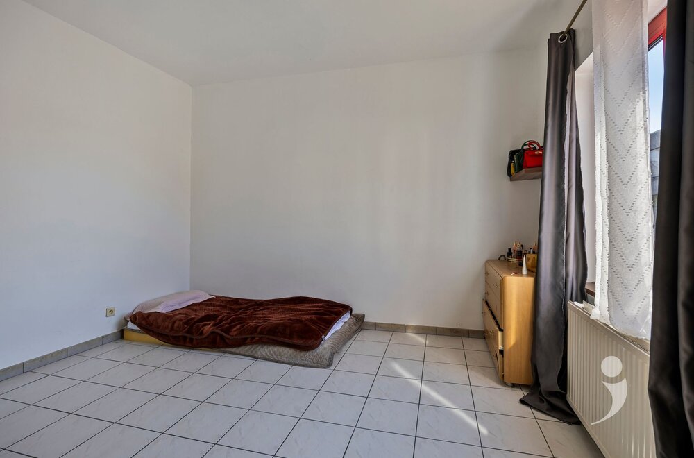 interessante-opbrengsteigendom-met-drie-appartementen013.jpg