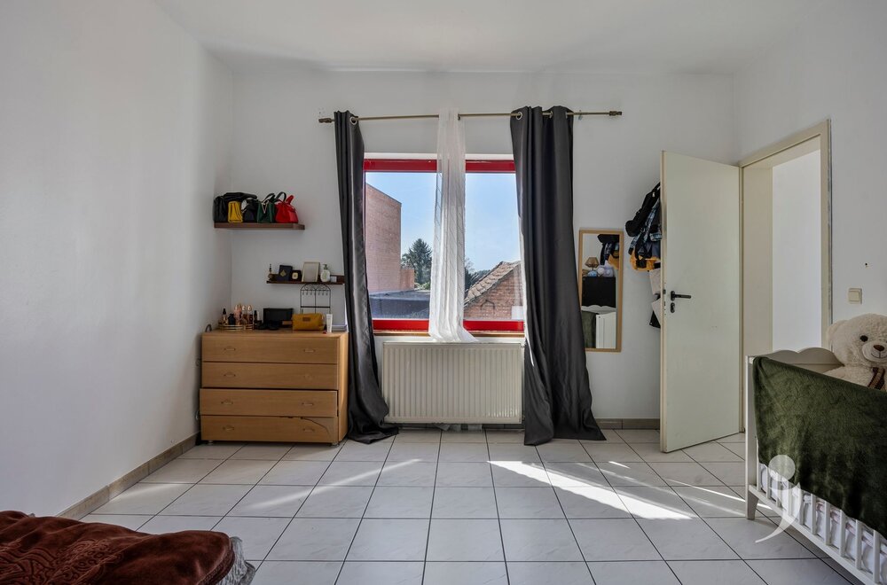 interessante-opbrengsteigendom-met-drie-appartementen014.jpg