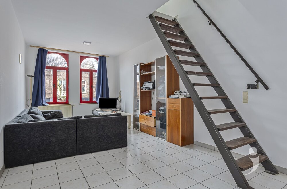 interessante-opbrengsteigendom-met-drie-appartementen017.jpg