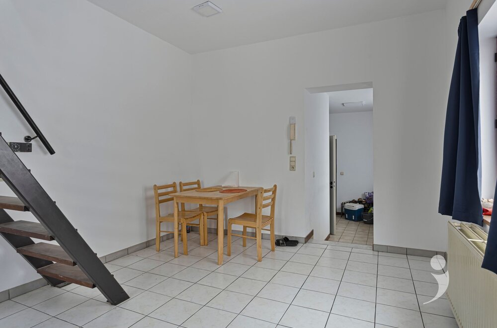 interessante-opbrengsteigendom-met-drie-appartementen022.jpg