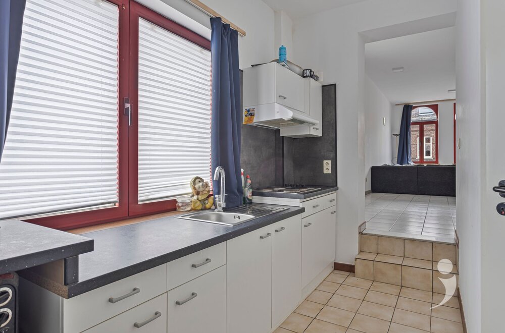 interessante-opbrengsteigendom-met-drie-appartementen024.jpg