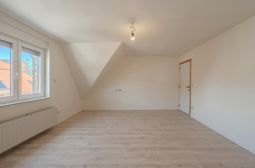 totaal-gerenoveerd-huis-te-koop-in-hartje-ieper023.jpg