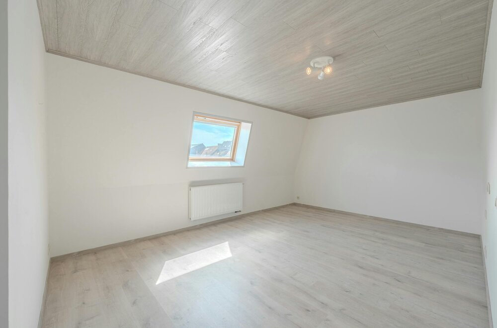 totaal-gerenoveerd-huis-te-koop-in-hartje-ieper025.jpg