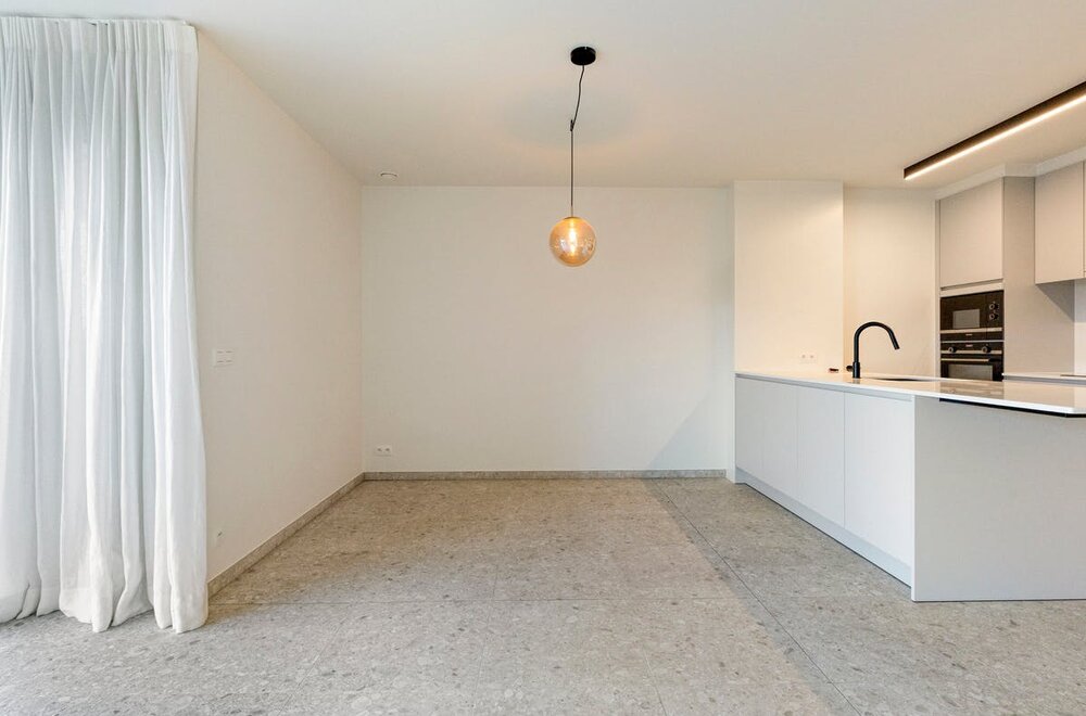 -recent-n-slaapkamerappartement-te-koop-in-hartje-kortrijk004.jpg