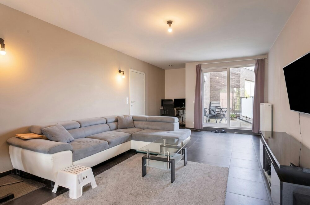 recent-en-zeer-ruim-appartement-113m-te-koop-in-poelkapelle-003.jpg
