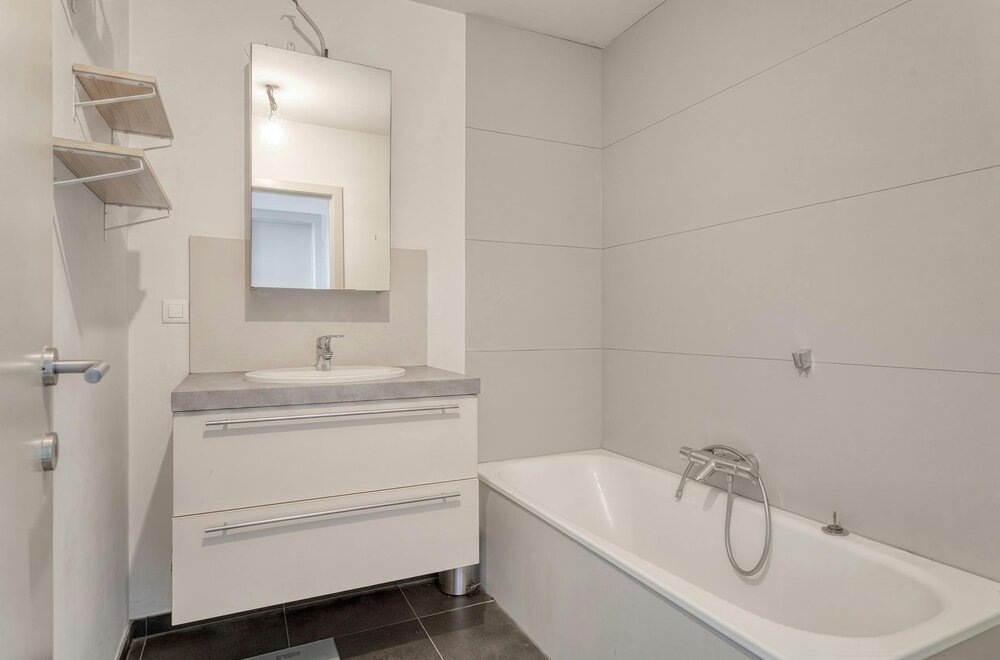recent-en-zeer-ruim-appartement-113m-te-koop-in-poelkapelle-011.jpg