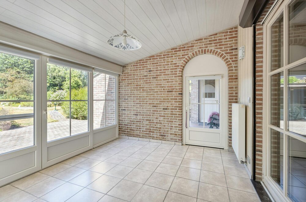 charmante-vrijstaande-woning-met-3-slaapkamers-en-prachtige-tuin-te-houthalen-oost007.jpg