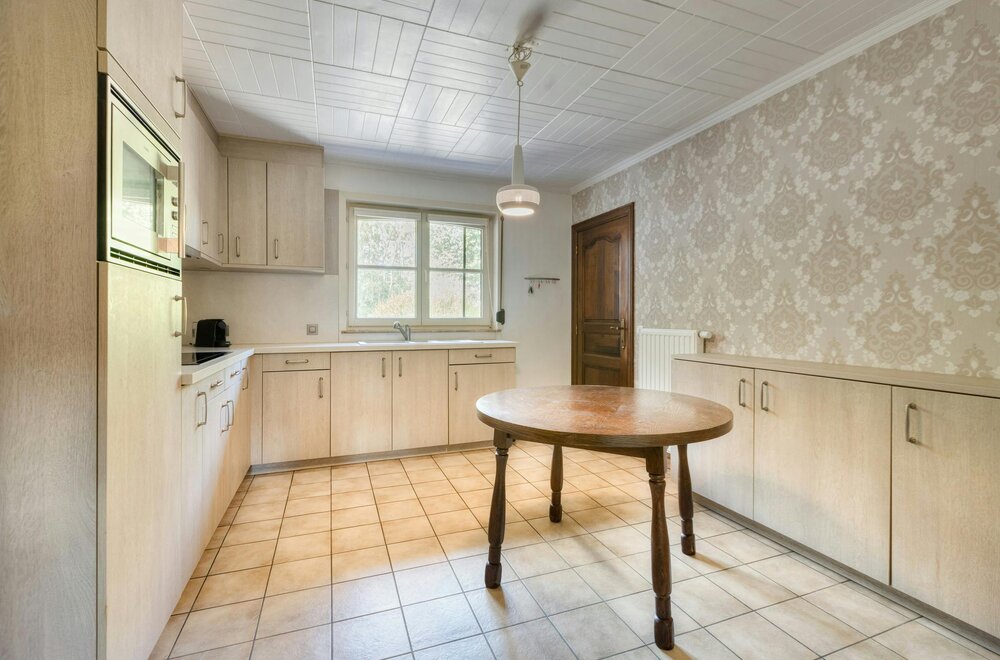 charmante-vrijstaande-woning-met-3-slaapkamers-en-prachtige-tuin-te-houthalen-oost009.jpg