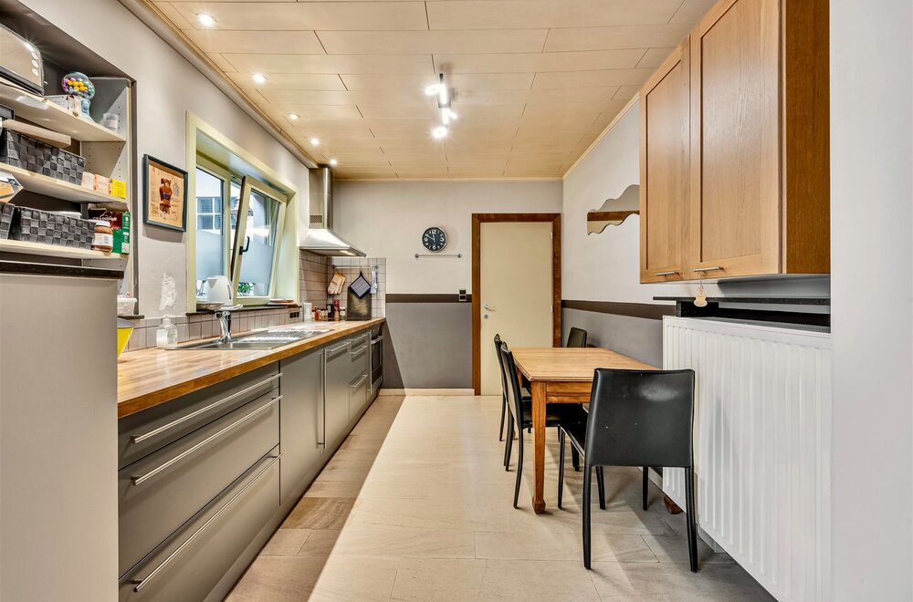 veelzijdig-handelspand-met-woongelegenheid-op-toplocatie017.jpg
