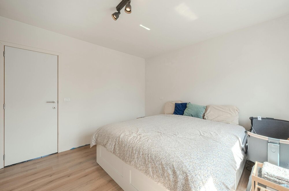 recente-woning-2019-met-3-slaapkamers-en-zongerichte-tuin-012.jpg