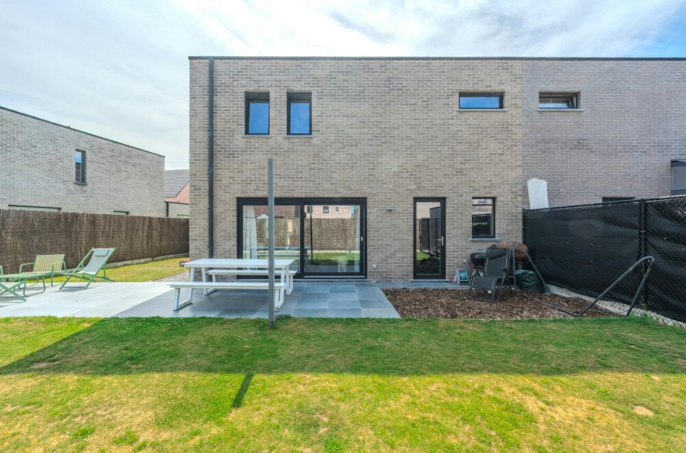 recente-woning-2019-met-3-slaapkamers-en-zongerichte-tuin-017.jpg