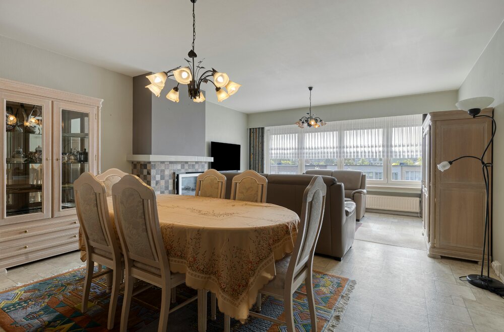 ruim-appartement-met-terras-te-koop-in-merksem002.jpg