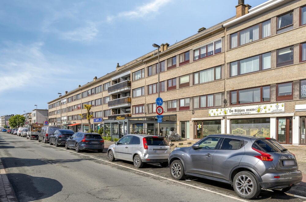 ruim-appartement-met-terras-te-koop-in-merksem020.jpg