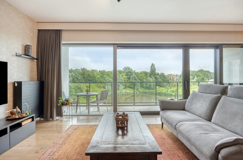 uniek-appartement-met-terras-en-parkings-te-koop-in-hemiksem002.jpg