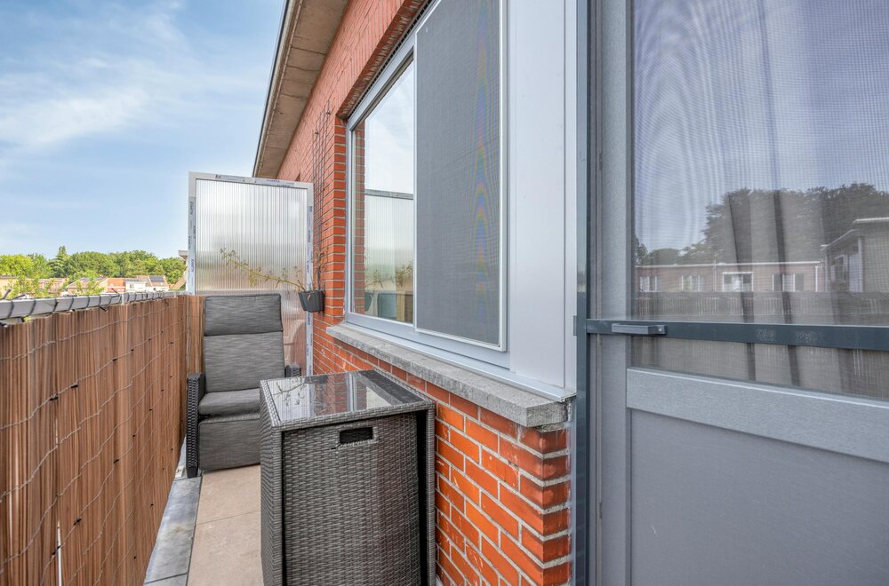 lichtrijk-appartement-met-garage-op-toplocatie-in-brasschaat013.jpg