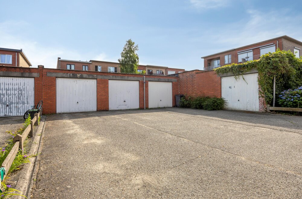 lichtrijk-appartement-met-garage-op-toplocatie-in-brasschaat016.jpg