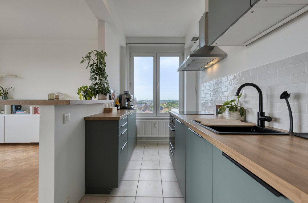 -appartement-met-2-slaapkamers-terras-en-parking-te-koop-in-antwerpen008.jpg