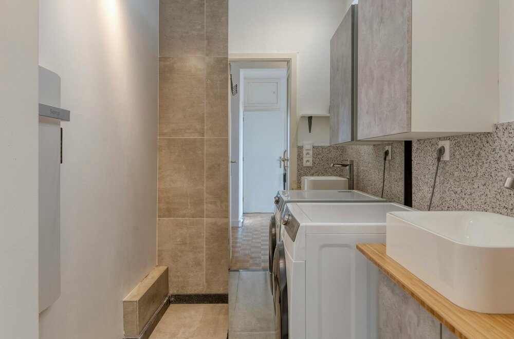 -appartement-met-2-slaapkamers-terras-en-parking-te-koop-in-antwerpen016.jpg
